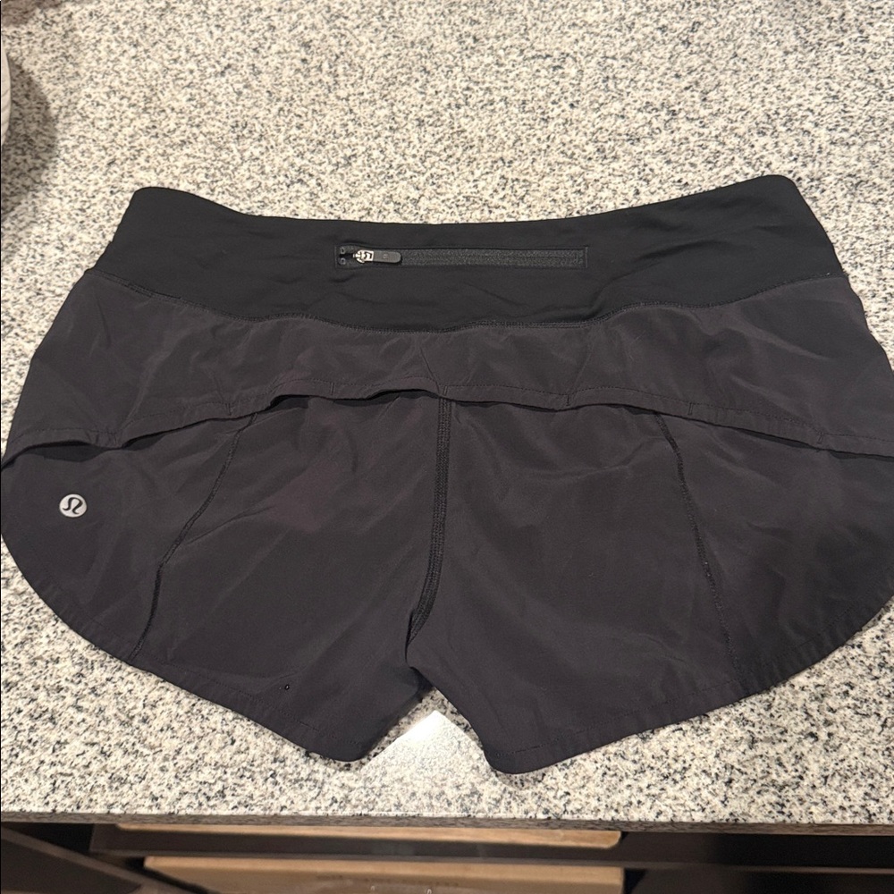 Lululemon Speed Up Low-Rise Lined 2.5”